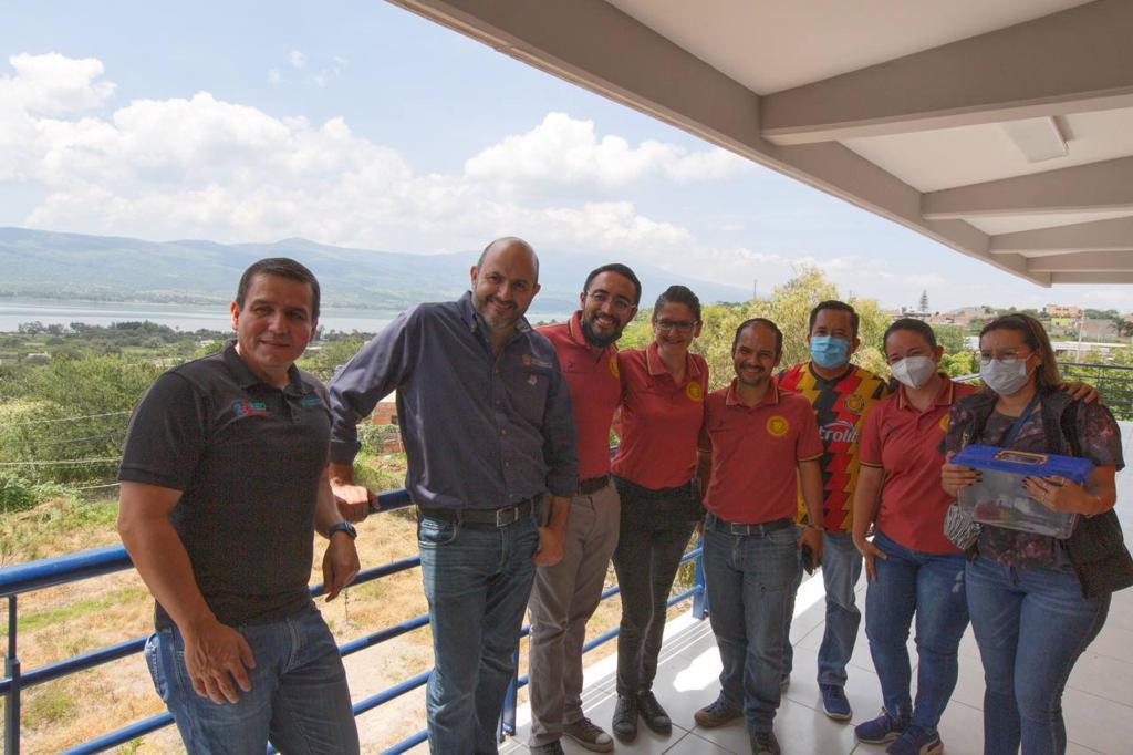 Autoridades del evento en instalaciones del plantel