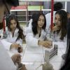 Alumnos en laboratorio