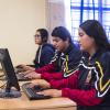 Alumnos en aula de cómputo