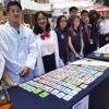 Alunos en estand