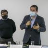 Autoridades del evento frente a asistentes