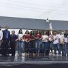 Alumnos junto autoridades del evento