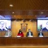 Autoridades del evento en presídium