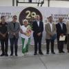 Autoridades del evento frente a asistentes al evento