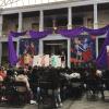 Alumnos en escenario