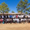 Autoridades de la u d g junto a personal y alumnos del plantel
