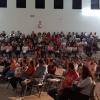 Expositor en auditorio frente a asistentes