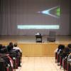 Conferencista en auditorio