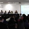 Mesa del presidium en auditorio del plantel