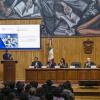 Autoridades del evento en presidium