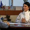 coordinadora de Control Escolar,maestra Laura Margarita Puebla Pérez sentada en su escritorio en entrevista