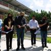 Autoridades del evento en corte de listón