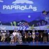 Autoridades del evento en presidium junto a integrantes de la Comparsa de La Huerta y el Ballet Folclórico Infantil de la u d g
