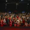 Grupo de personas participantes en evento junto a autoridades del mismo