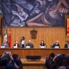 Autoridades del evento en presidium