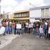 Presidente de la feu colocó una mochila blanca en memoria del joven asesinado