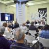 Autoridades del evento en presidium frente a asistentes